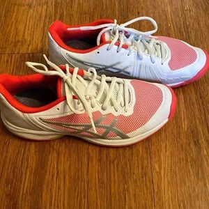 ASICS women gel court speed white and red sneakers size 8.5 great condtion